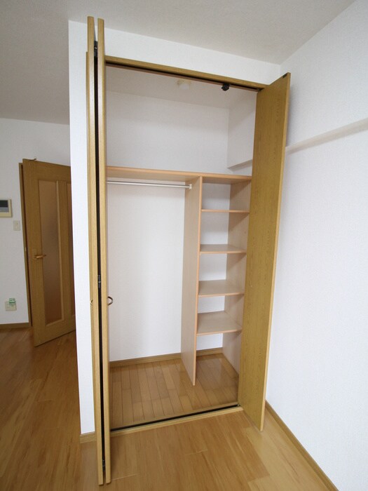 物件内観写真13　(収納)