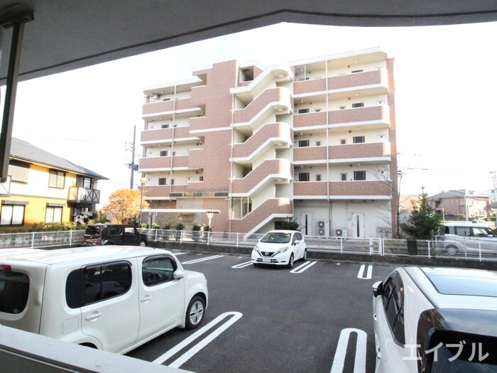 物件内観写真15　(室内からの展望)