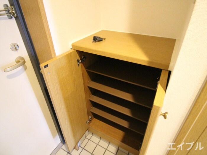 物件内観写真17　(靴箱)