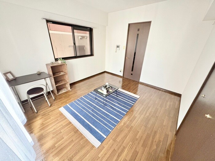 物件内観写真8　(居室)