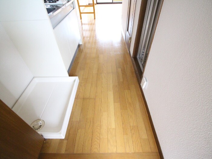 物件内観写真16　(廊下)