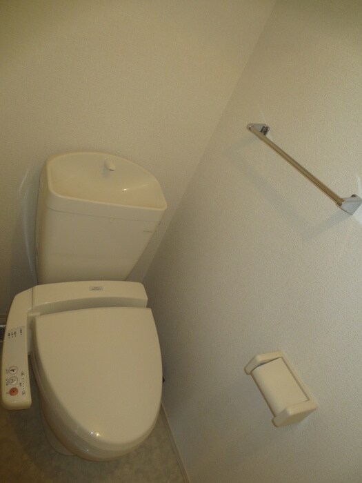 物件内観写真14　(トイレ)