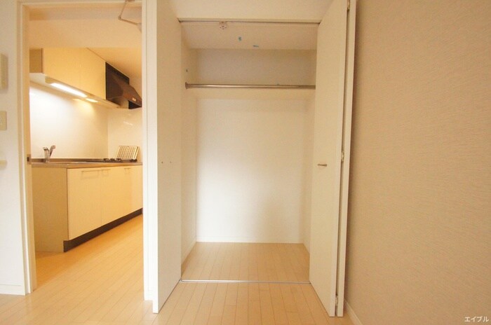 物件内観写真12　(収納)