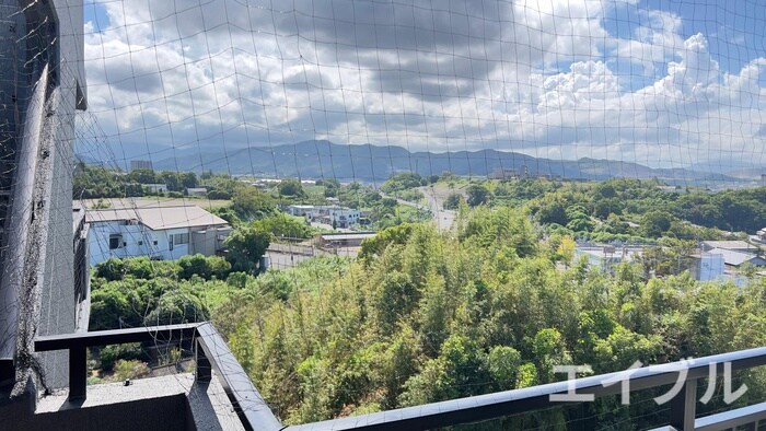 物件内観写真14　(室内からの展望)