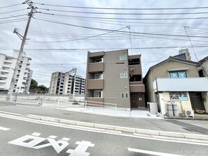 REGALESTピースハート折尾外観写真