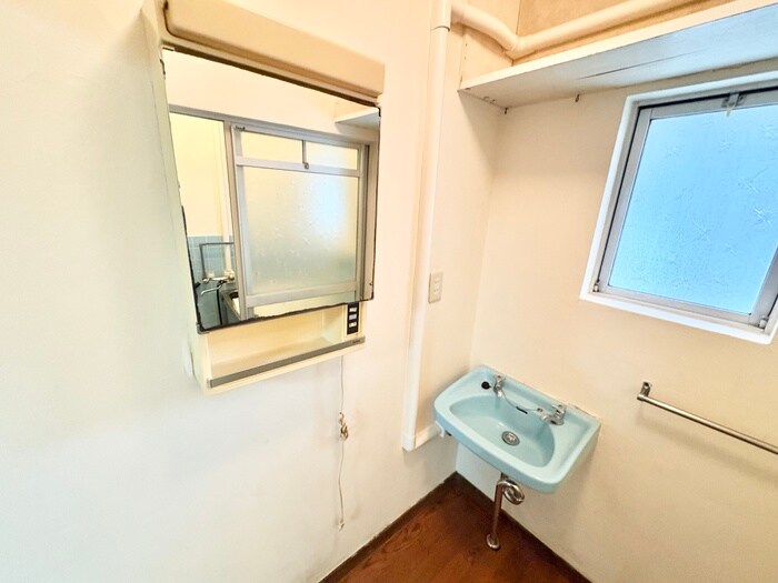 物件内観写真10　(洗面)