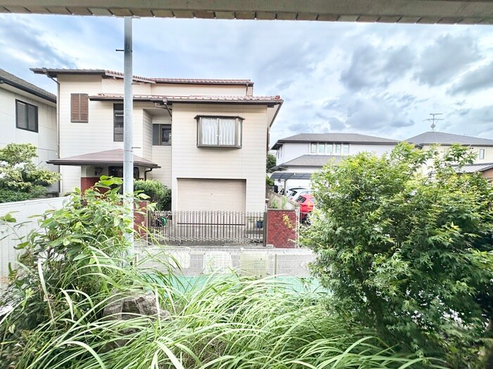 物件内観写真13　(室内からの展望)