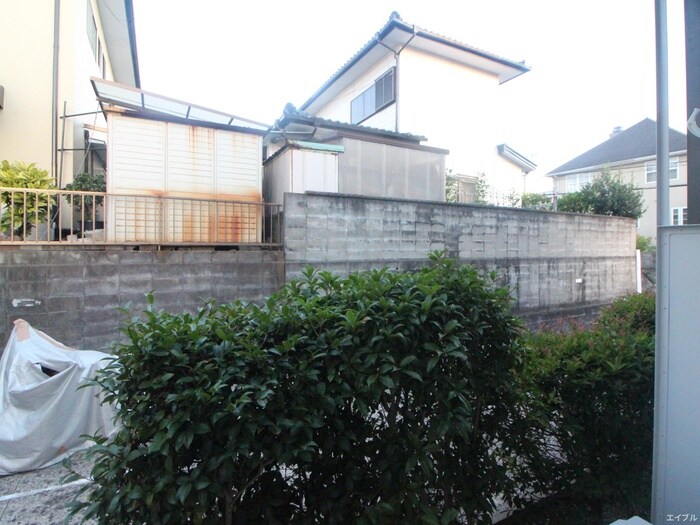 物件内観写真16　(室内からの展望)