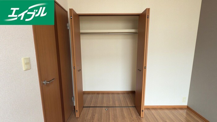 物件内観写真12　(収納)