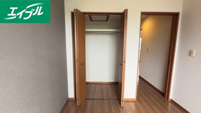 物件内観写真16　(収納)