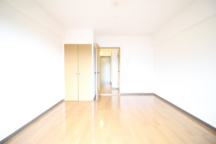 物件内観写真11　(室内からの展望)