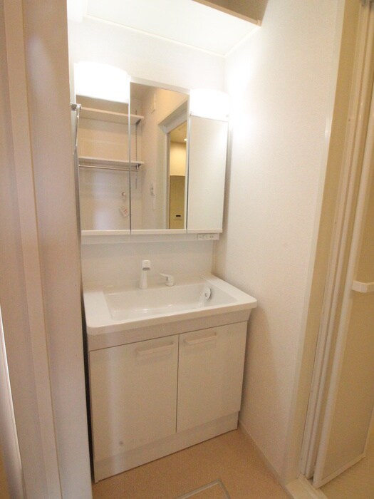 物件内観写真8　(洗面)