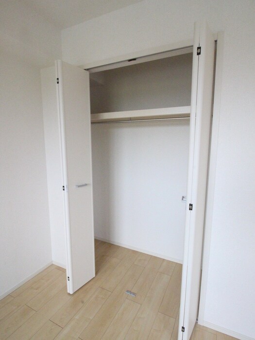 物件内観写真10　(収納)