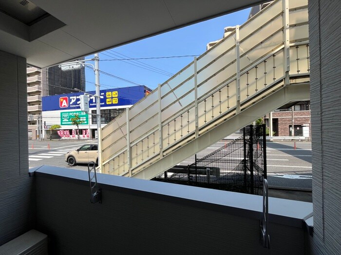 物件内観写真18　(室内からの展望)