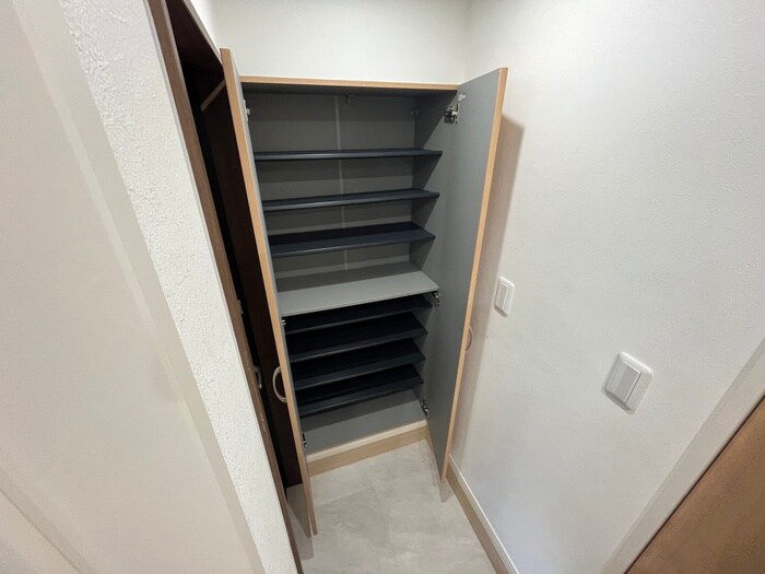 物件内観写真19　(靴箱)