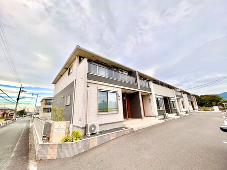 リオ・グランデ直方3番館外観写真