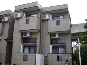 ピュア箱崎東壱番館外観写真