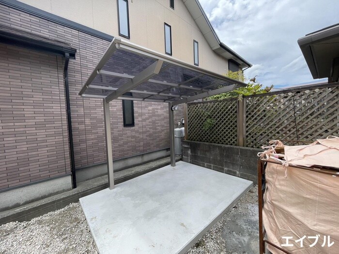 物件外観写真3　(駐輪場)