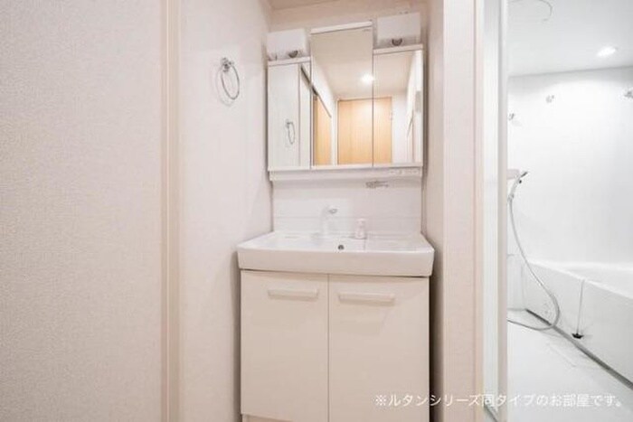 物件内観写真7　(洗面)