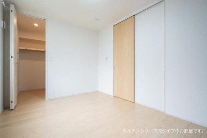 物件内観写真10　(居室)