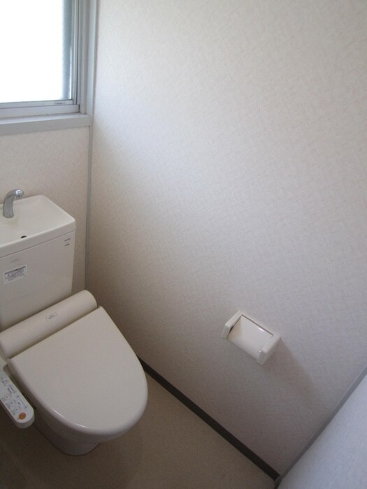 物件内観写真7　(トイレ)