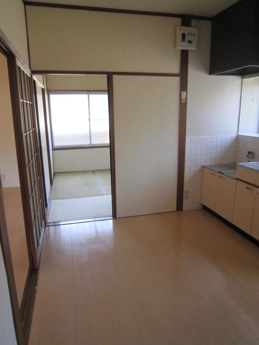 物件内観写真8　(居室)