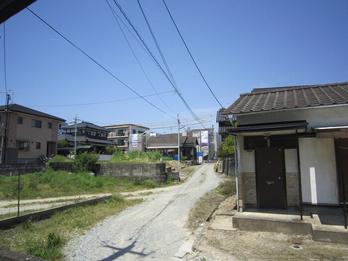 物件内観写真11　(室内からの展望)