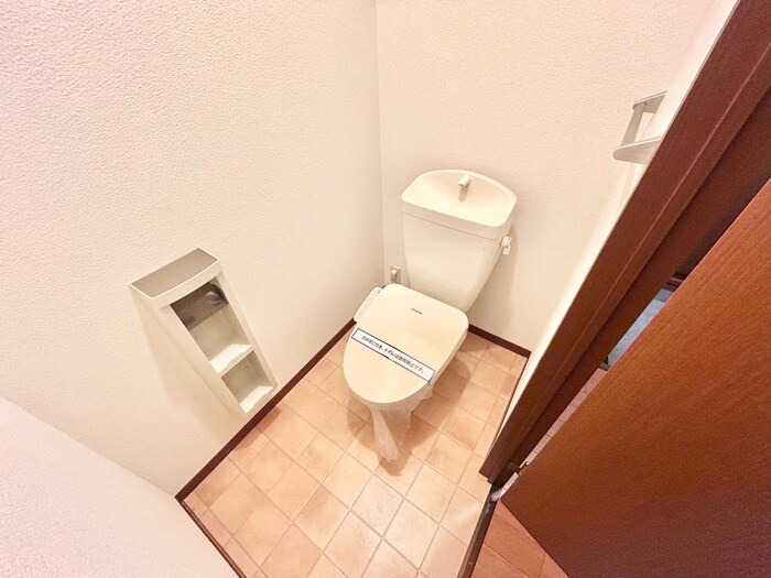 物件内観写真7　(トイレ)