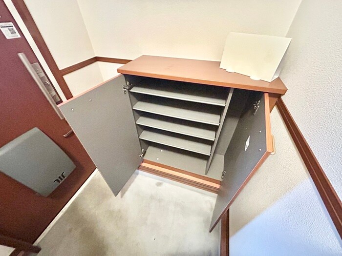 物件内観写真14　(靴箱)