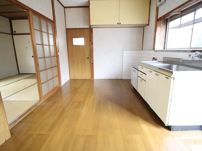 物件内観写真8　(居室)