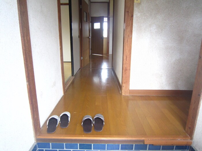 物件内観写真19　(廊下)