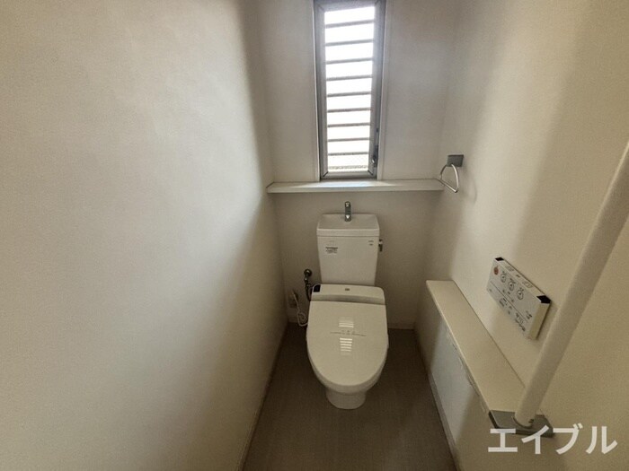 物件内観写真11　(トイレ)