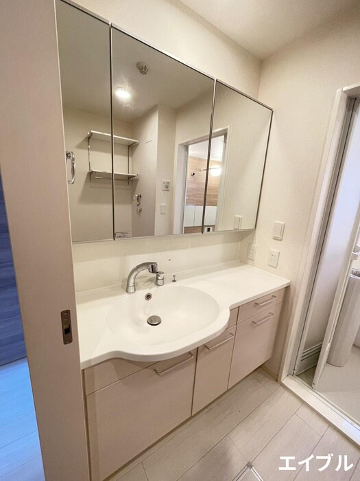 物件内観写真8　(洗面)