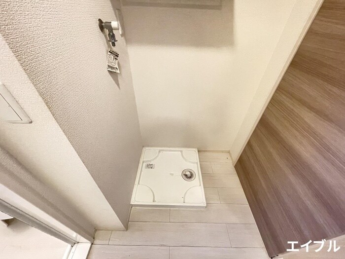 物件内観写真12　(洗濯機置場)