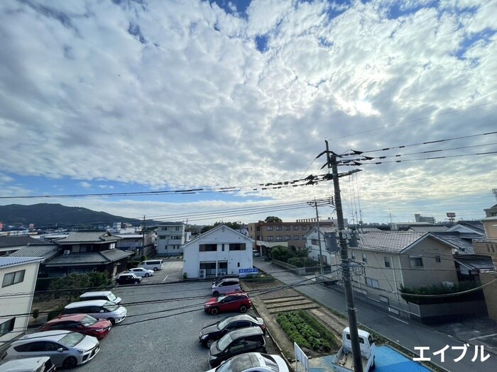 物件内観写真16　(室内からの展望)