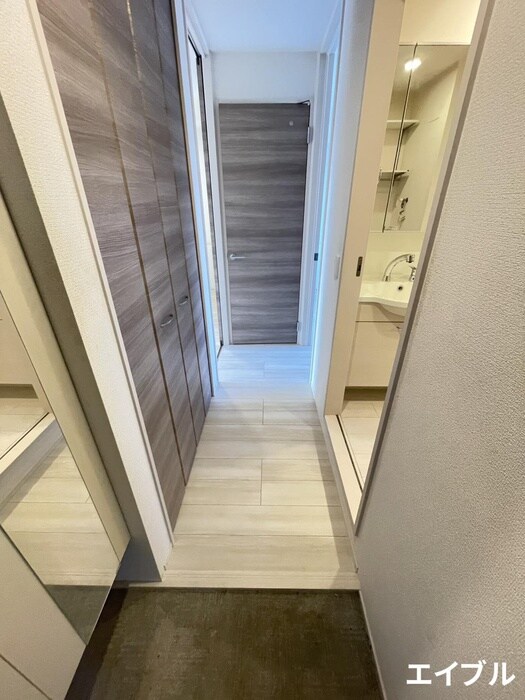 物件内観写真19　(玄関)