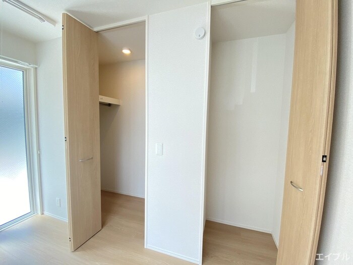 物件内観写真13　(収納)