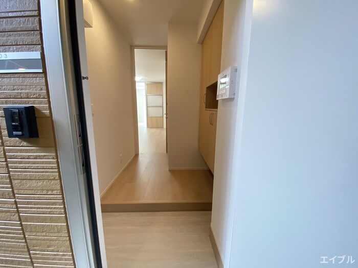 物件内観写真16　(玄関)