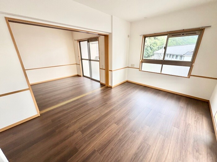 物件内観写真6　(居室)