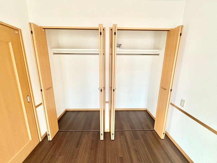 物件内観写真13　(収納)