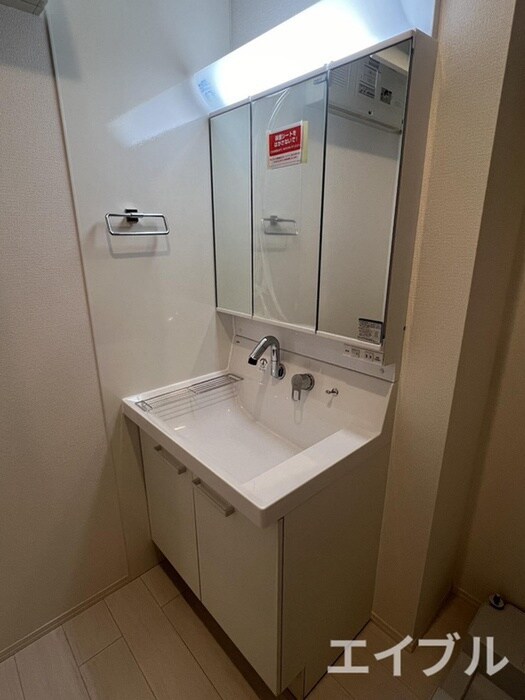 物件内観写真12　(洗面)