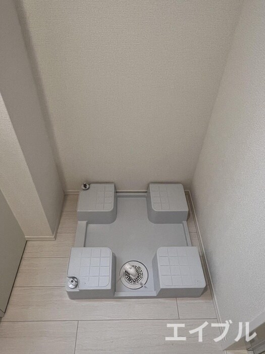 物件内観写真13　(洗濯機置場)