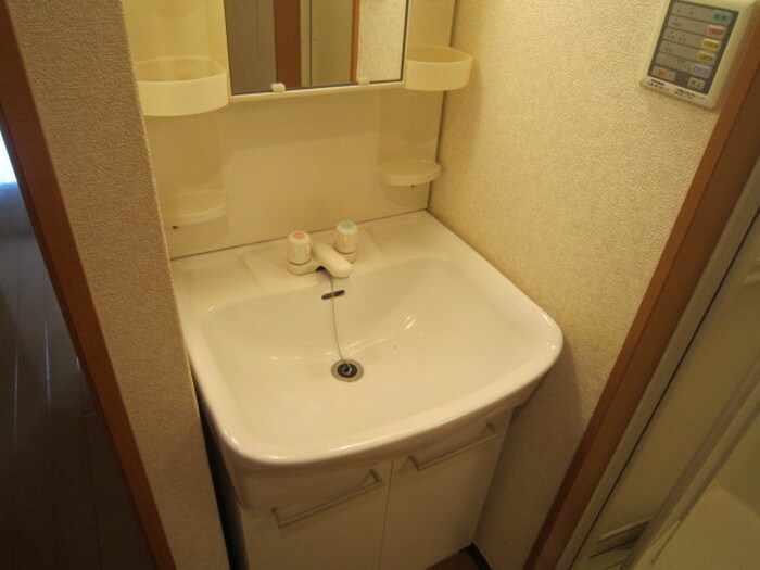 物件内観写真6　(洗面)