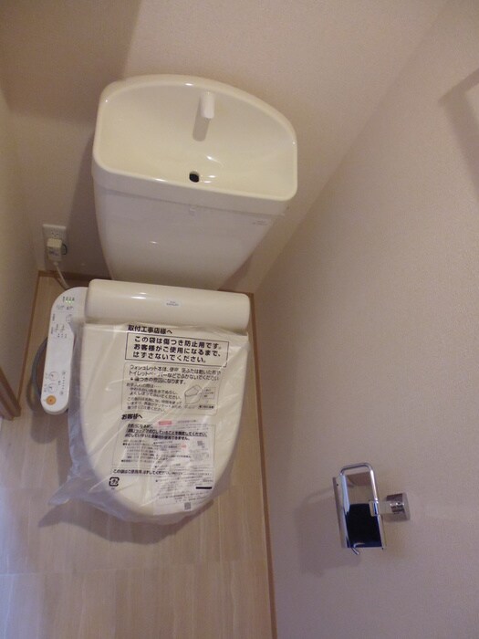 物件内観写真11　(トイレ)