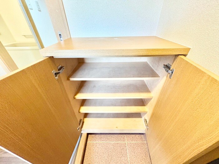 物件内観写真17　(靴箱)