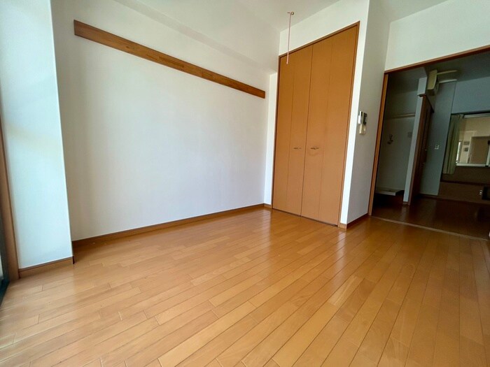 物件内観写真4　(居室)