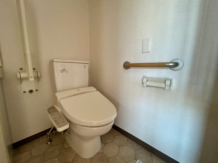 物件内観写真10　(トイレ)