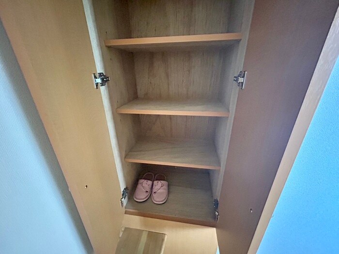 物件内観写真13　(靴箱)