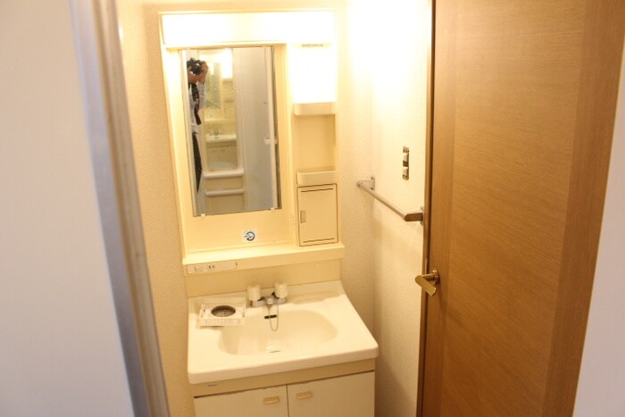 物件内観写真13　(洗面)