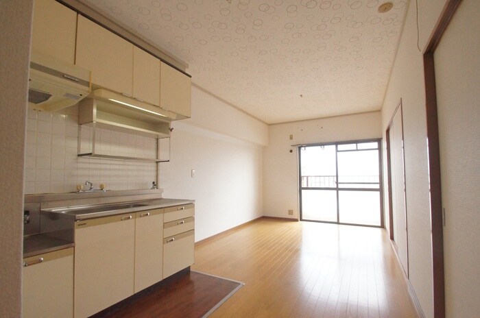 物件内観写真8　(居室)